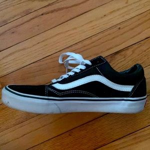 Black/White Vans